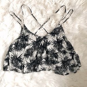 Lush Strappy Palm Tree Crop
